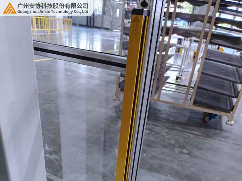 安全光幕在自动化产线的应用