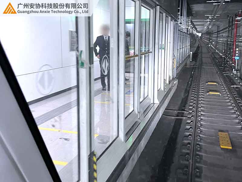 地铁隧道安全光栅监测案例.jpg