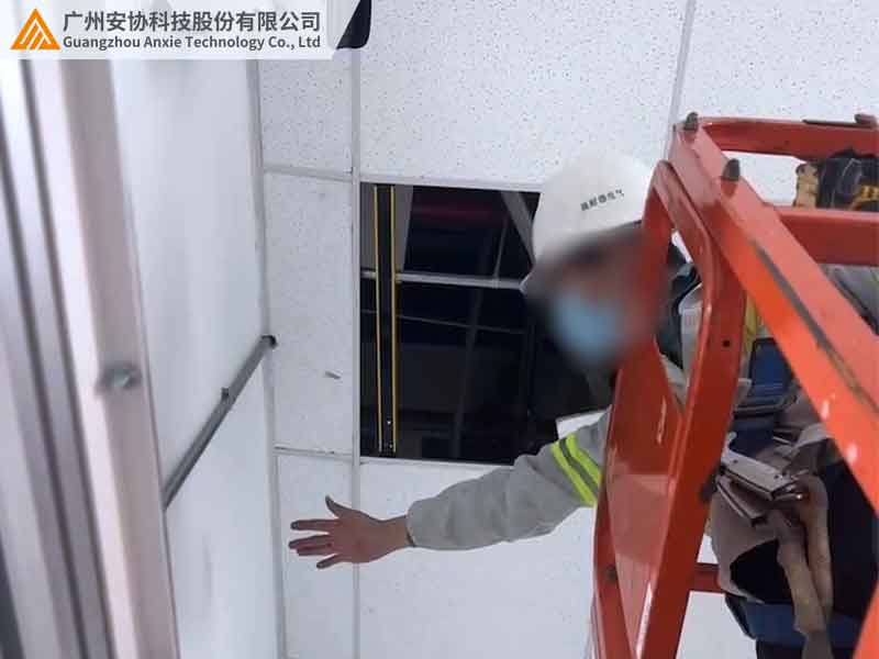 单边光栅顶部安装案例.jpg