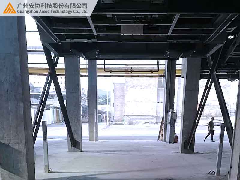 测量光幕保障下煤通道安全运行案例.jpg