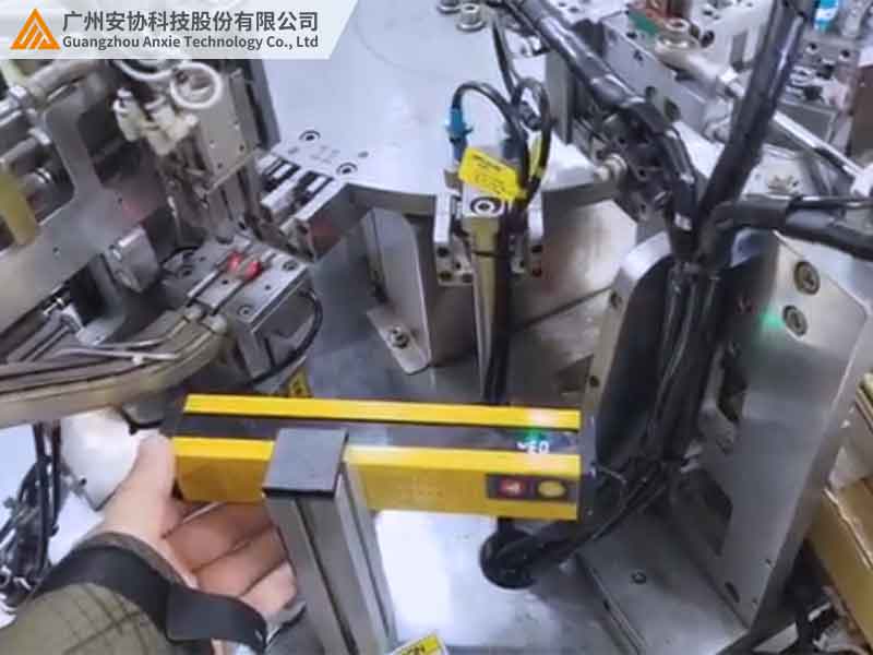 漫反射光幕在工业自动化中的应用.jpg