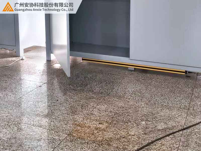 单边光栅地面检测无盲区覆盖