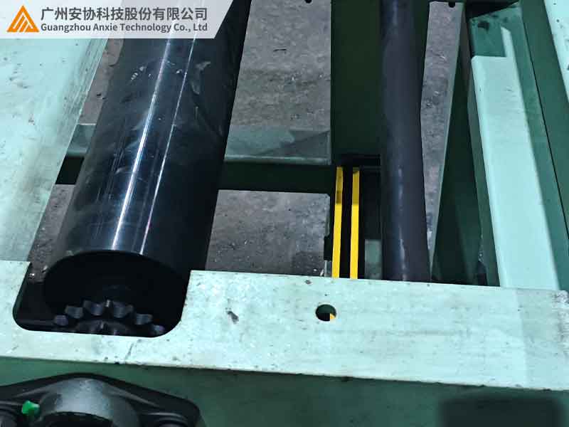 漫反射安全光栅垂直安装案例.jpg
