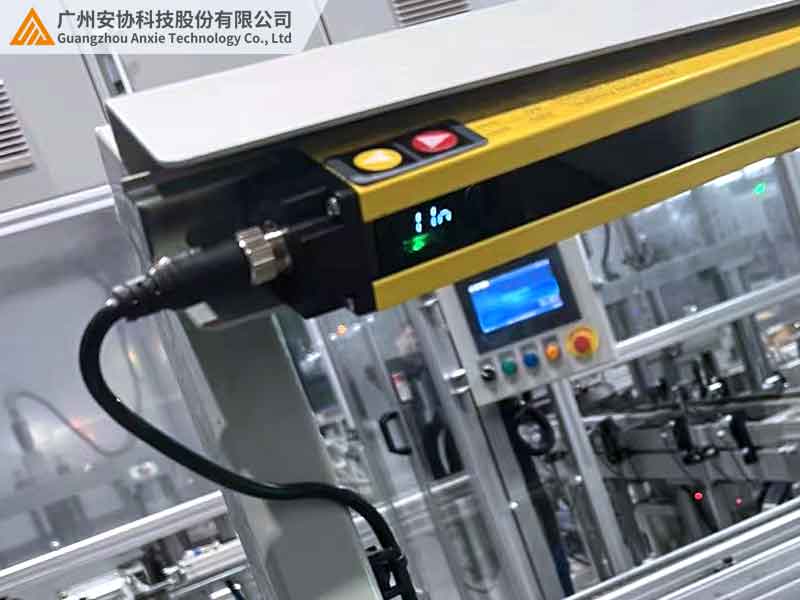 单边光栅出现红灯闪烁故障案例.jpg