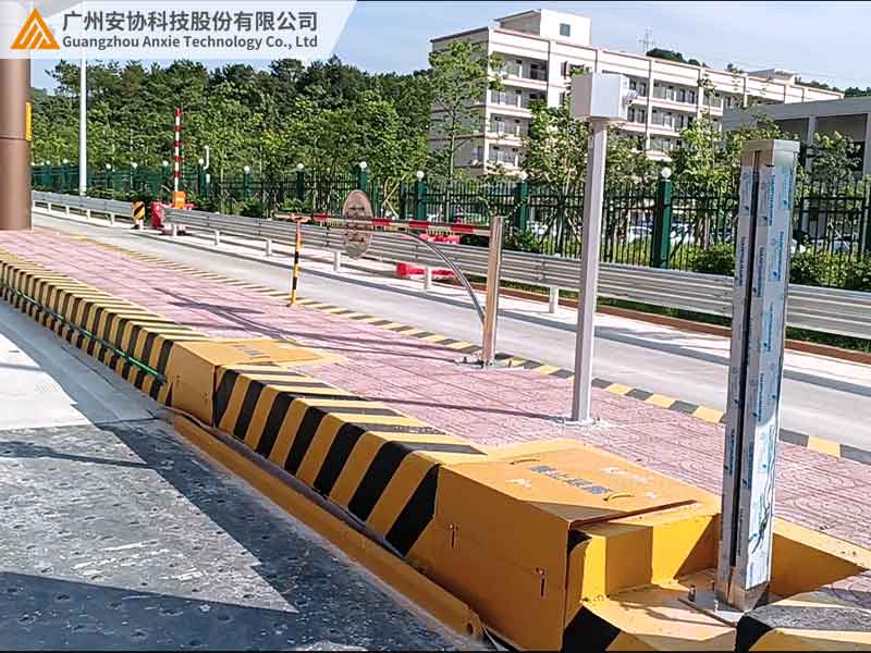 高速ETC红外光栅车辆分离器