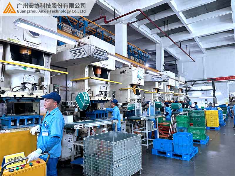 冲床安全光栅垂直安装的案例.jpg