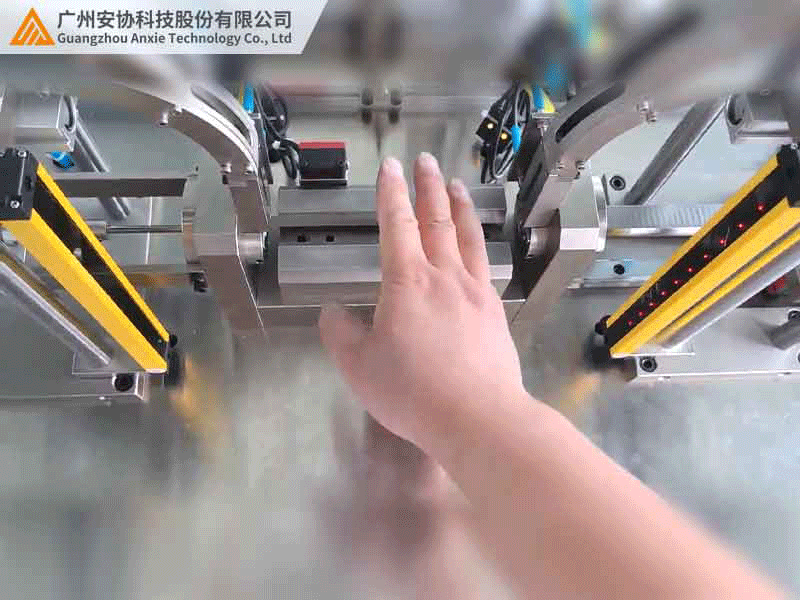 安全光栅如何实现无盲区感应案例.gif