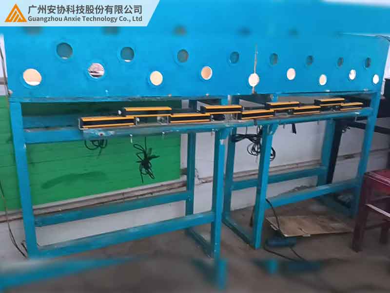 单边光栅检测乒乓球的落点控制发球器发球