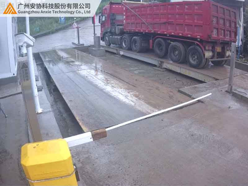 漫反射光幕如何控制无人值守地磅道闸