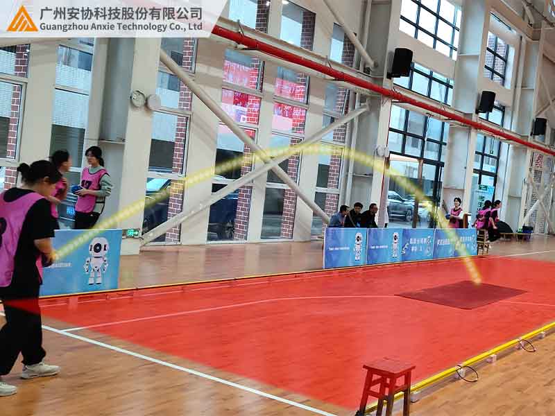 体育考试实心球项目的专用测量光幕案例.jpg