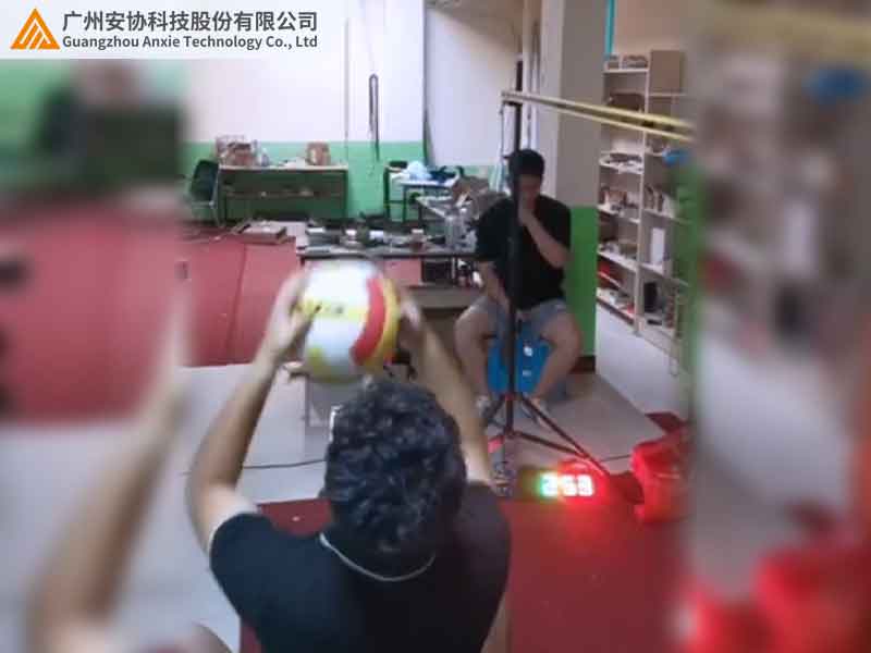 测量光幕与计数器结合的排球训练解决方案