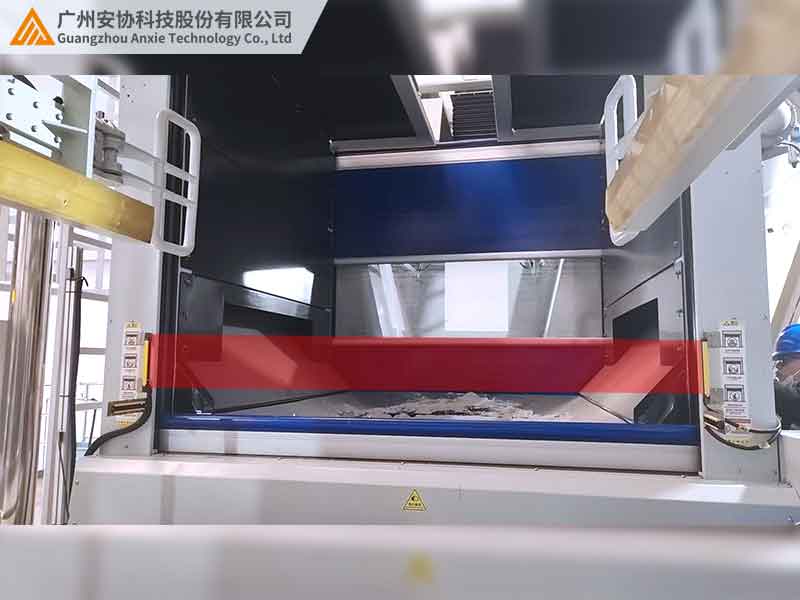 安全光栅实时检测入侵物体保障作业安全