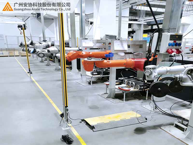 安全光栅NPN输出连接机械臂PLC实例