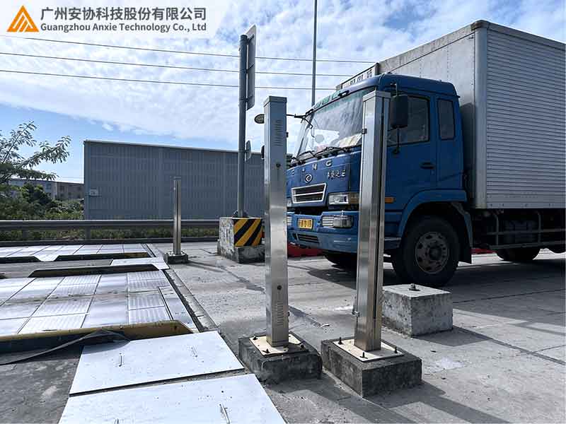 车辆分离光幕助力高速路收费站地磅精准管控保安全