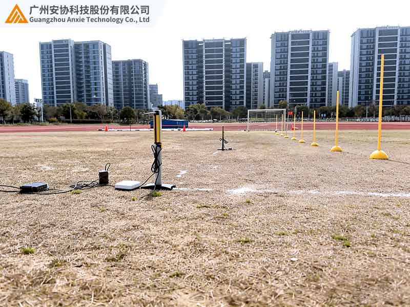 抗阳光测量光幕用于足球射门检测