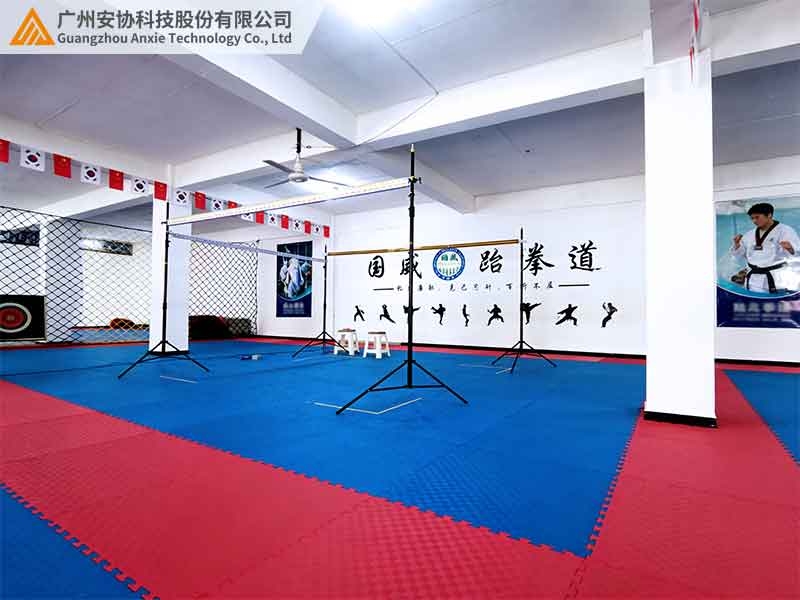 测量光栅 跆拳道踢高检测的专业设备.jpg