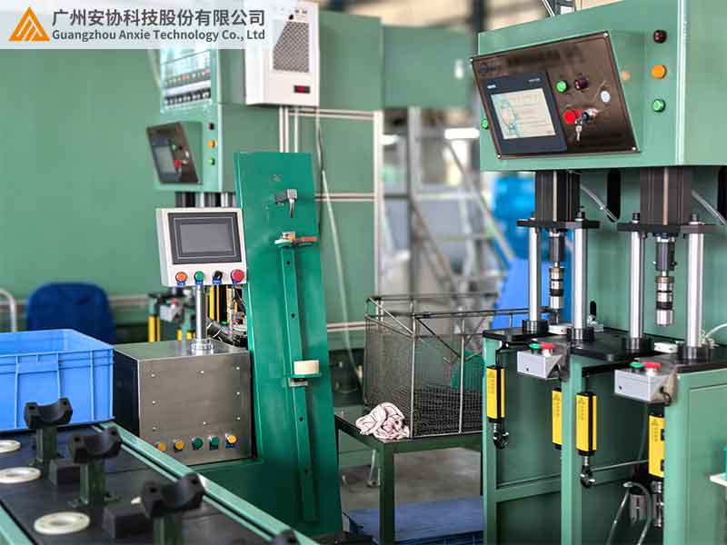 光电保护装置在智能装配设备中的安全防护应用