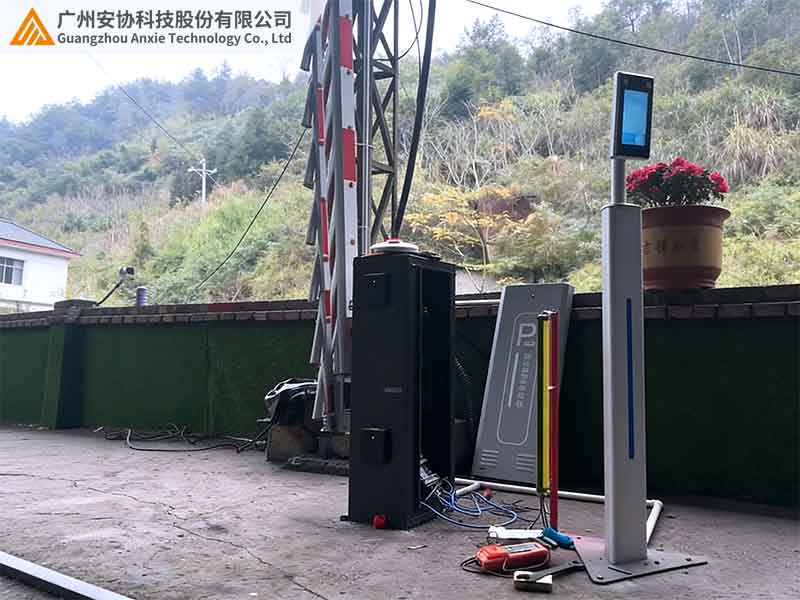 火车高铁专用过道闸口安全光幕检测装置