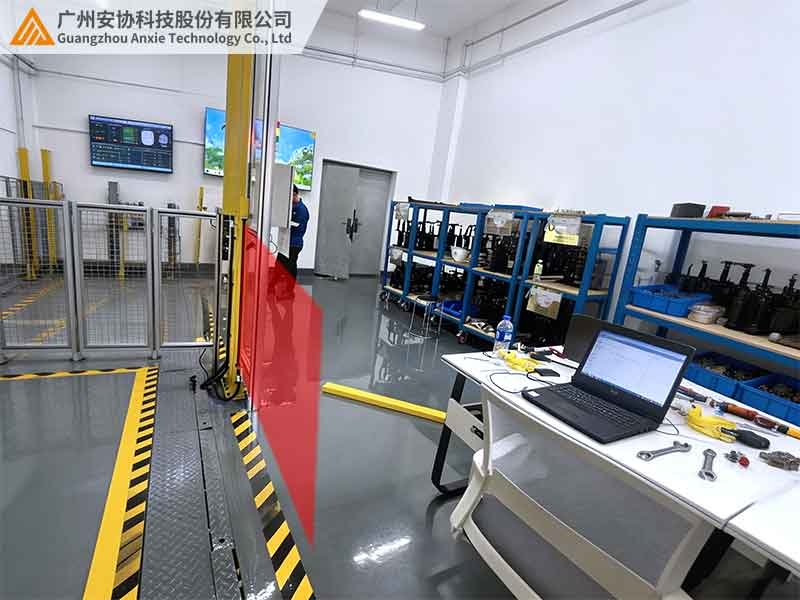 安全光幕实现车间分区区域防护.jpg