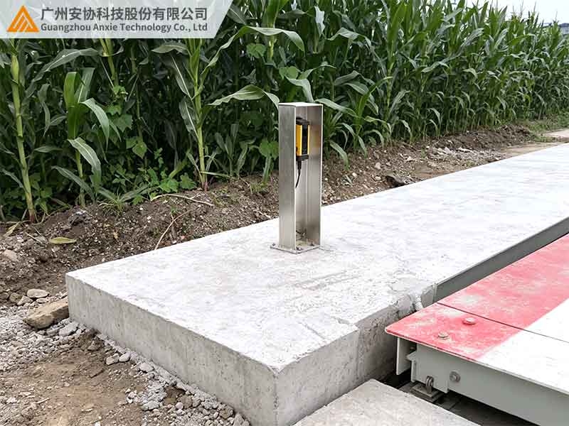 地磅单边光栅抗阳光选型要点有哪些.jpg