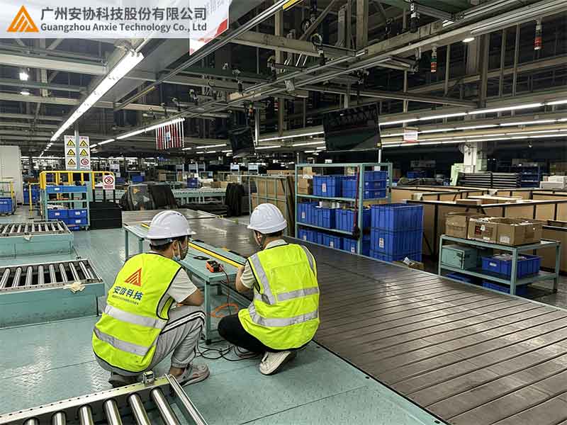 装箱线人员探身安全光栅能否及时触发停机